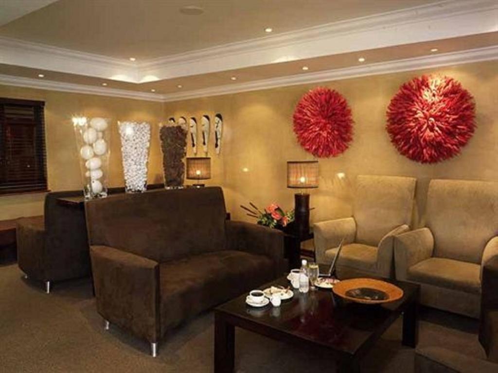 Peermont Mondior Hotel Gaborone Exterior foto