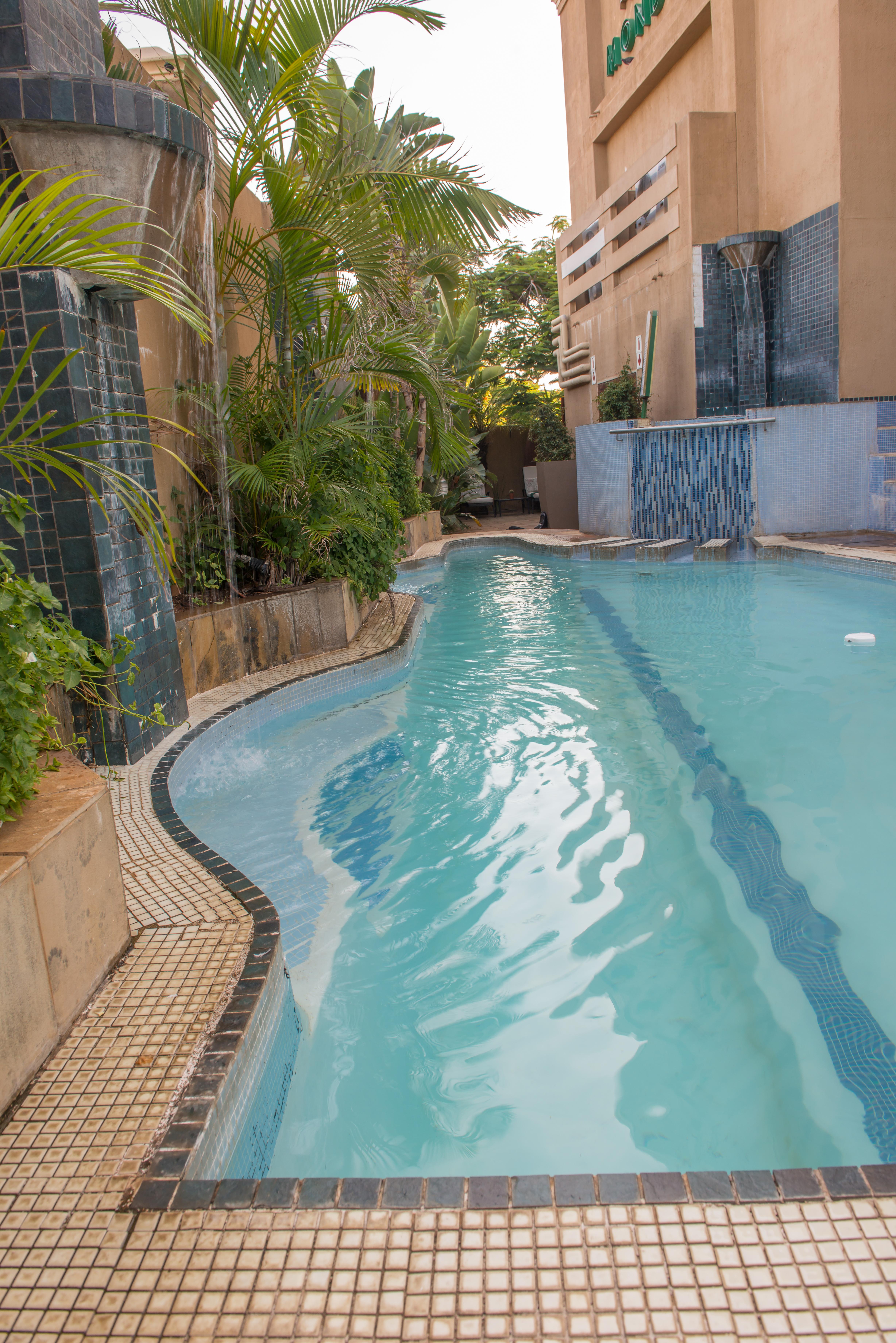 Peermont Mondior Hotel Gaborone Exterior foto