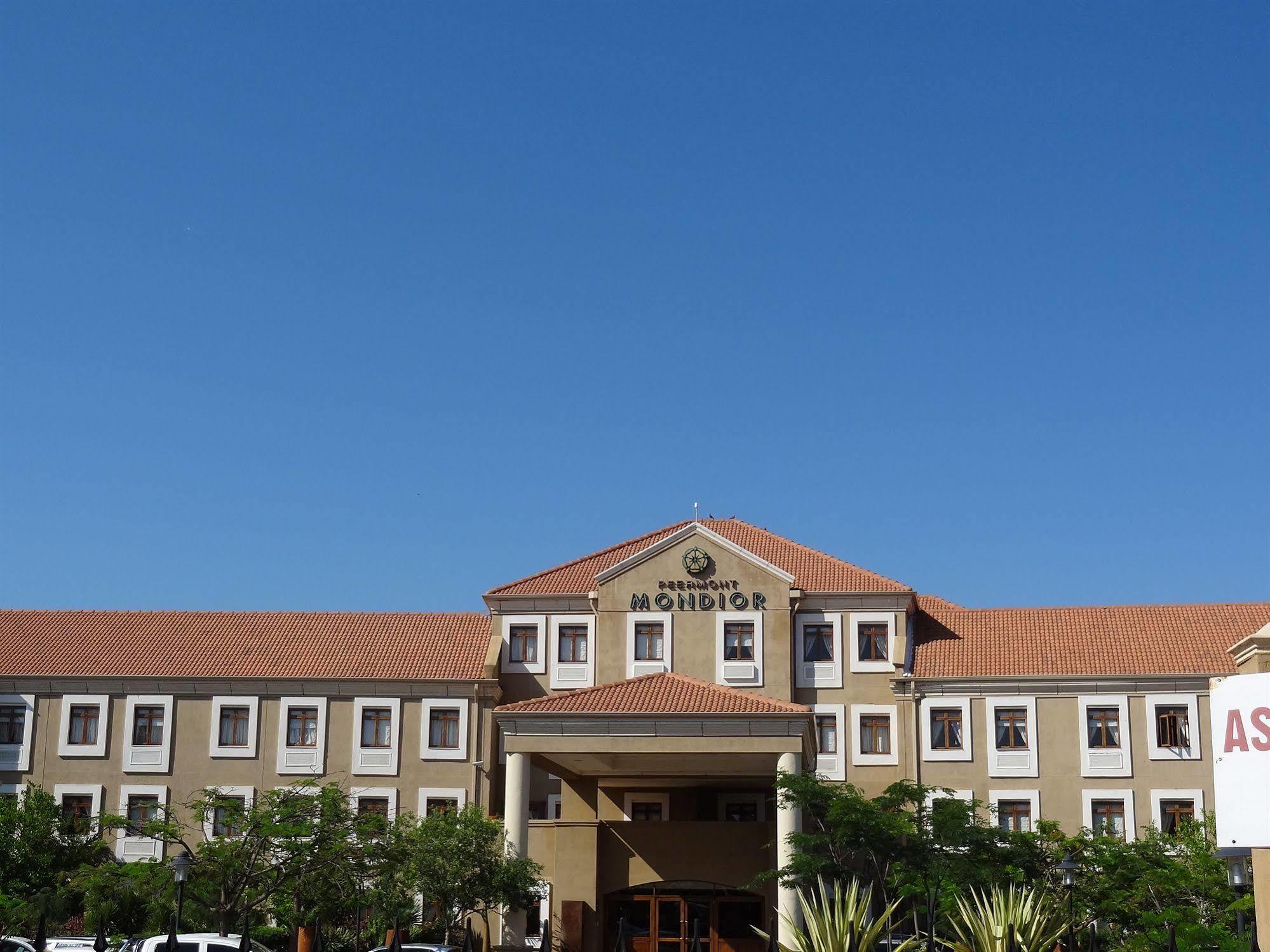 Peermont Mondior Hotel Gaborone Exterior foto
