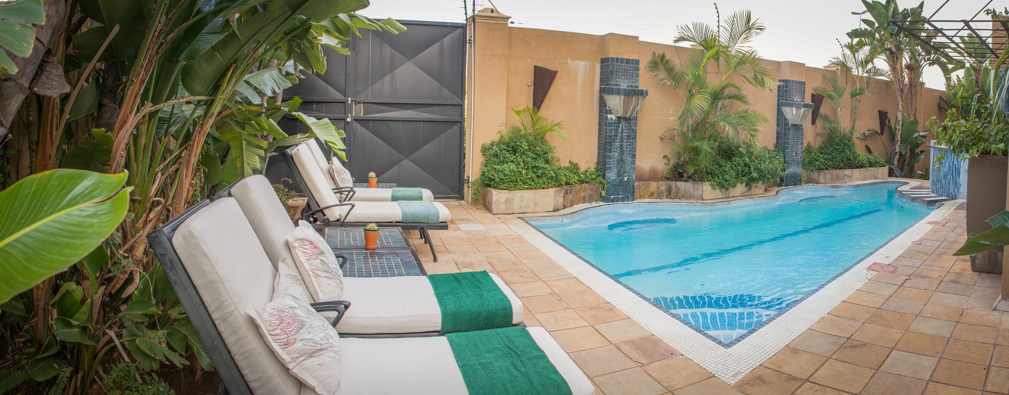 Peermont Mondior Hotel Gaborone Exterior foto
